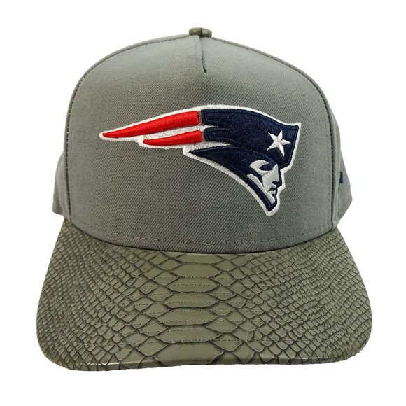New England Patriots Snake Print Strapback Hat Grey NFL Adjustable Cap SM/M - Picture 2 of 7